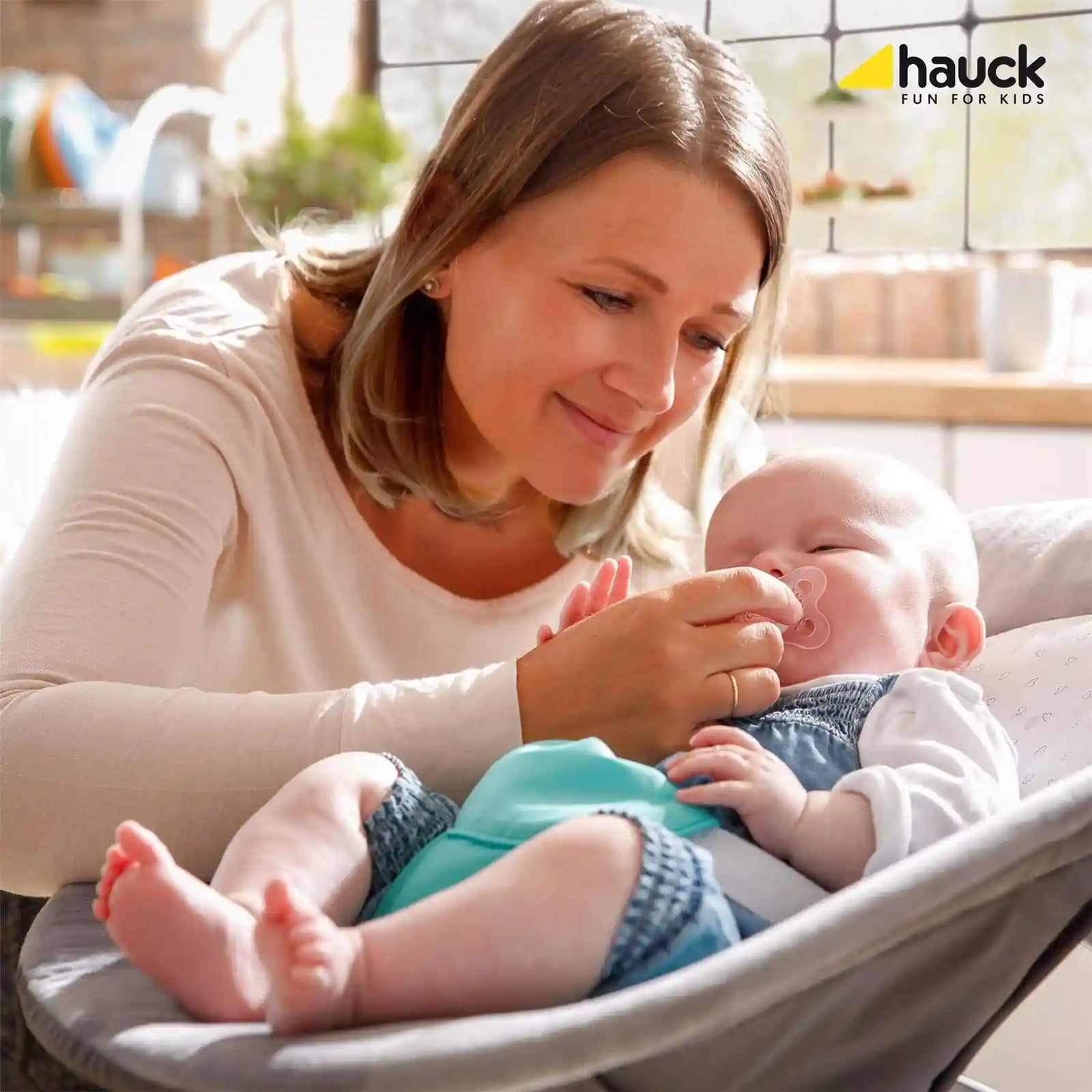 Hauck 2-in-1 Alpha Bouncer – Highchair Accessory