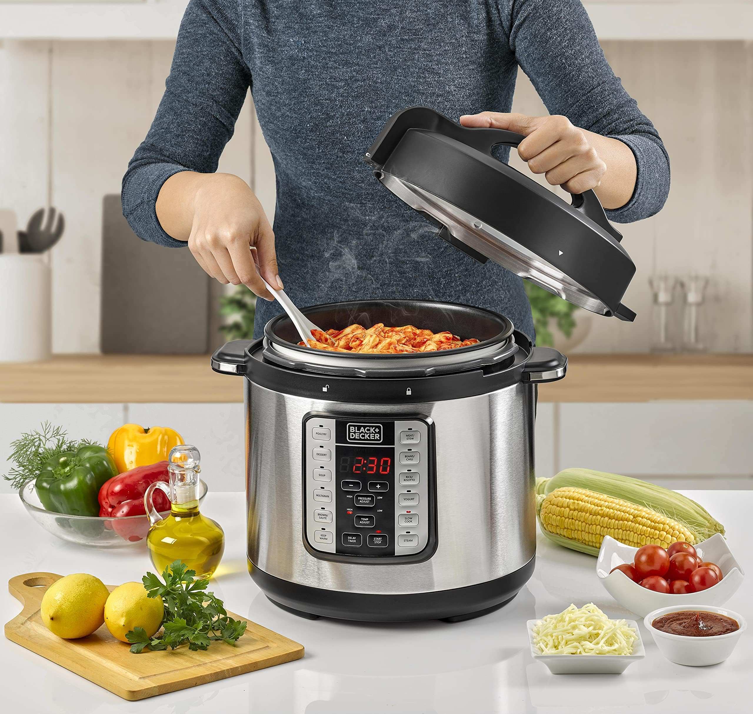 Black&Decker 7-in-1 Smart Electric Pressure Cooker, 6L, 1000W – Programmable Multi-Cooker, Black/Silver – PCP1000-B5