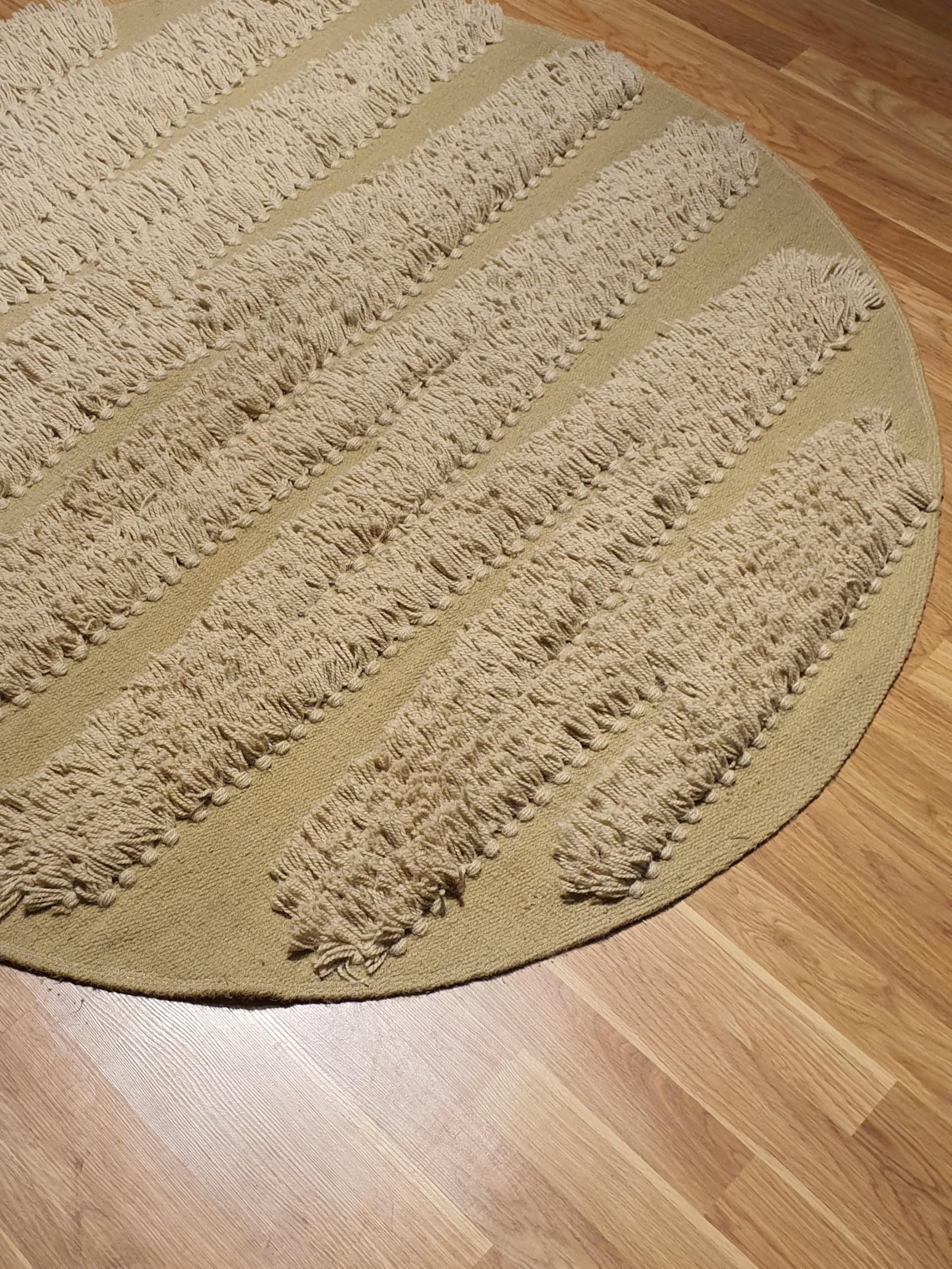 Kilim Studio Wool Rug Made From Premium quality Wool For Softness And Durability