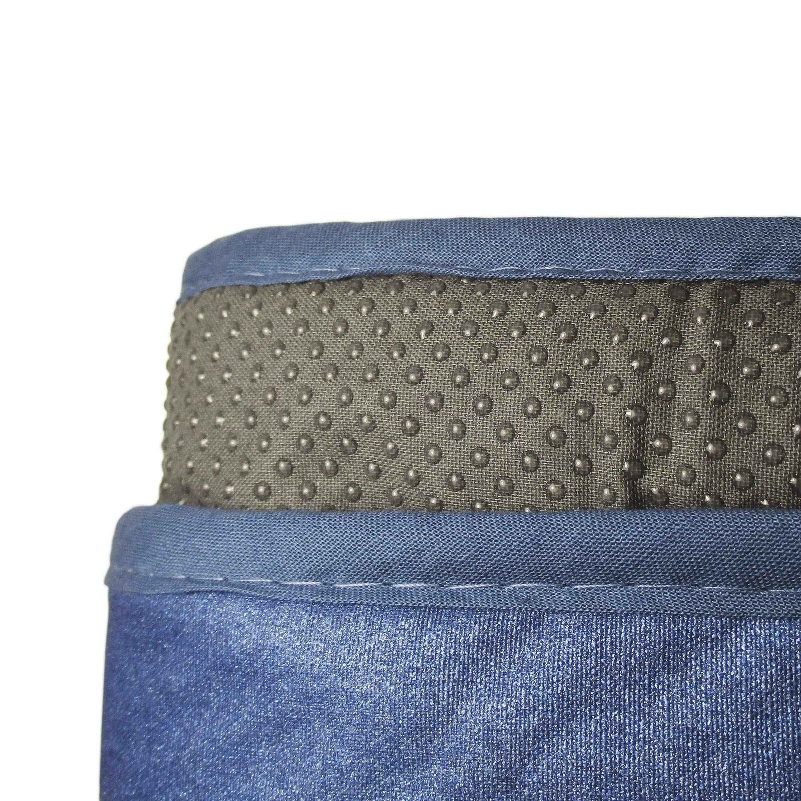 غطاء RAYEN لحماية الطاولة أثناء الكي هو ملحق عملي مصمم لحماية الطاولة من الحرارة والبخار والبقع