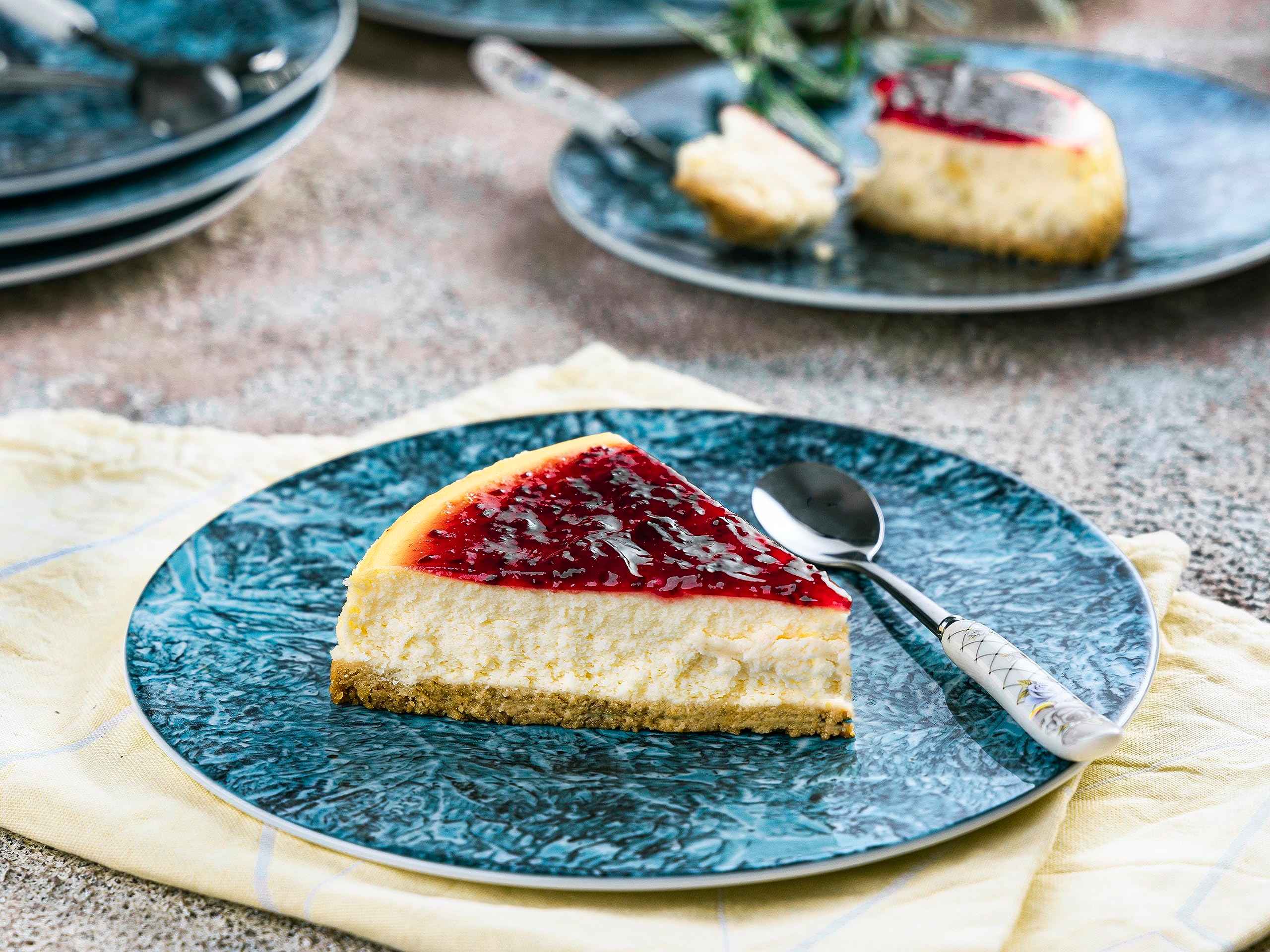 طقم حلوى 7 قطع من البورسلين – نقش رخام أسود تركواز