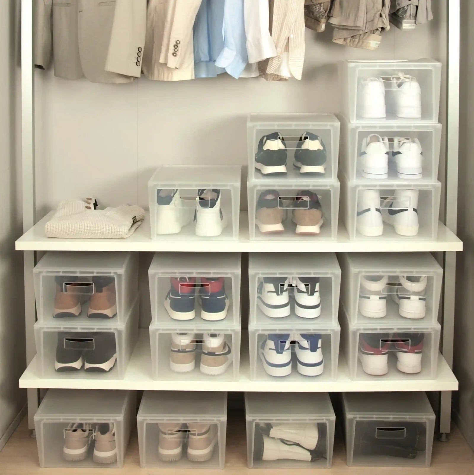 طقم من ٢ منظم أحذية من سنيبس يوفر طريقة عملية وأنيقة لترتيب الأحذية. مصنوع في إيطاليا بجودة عالية