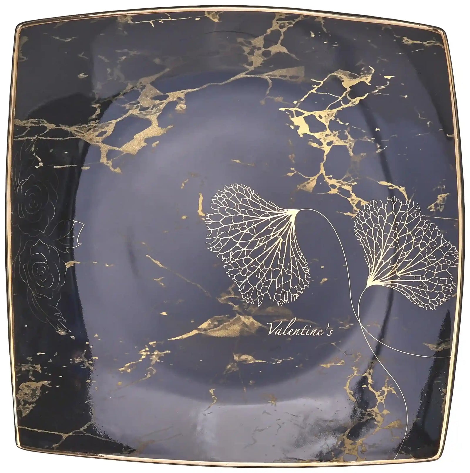 طقم عشاء Lotus مكون من 26 قطعة يوفر مجموعة كاملة وملونة لتقديم الطعام في منزلك. يشمل الطقم 6 أطباق فطائر، 6 أطباق كاتو، 6 أطباق شوربة، 6 أوعية عادية، مقلاة بورسلين دائرية واحدة، وشواية مربعة واحدة. 