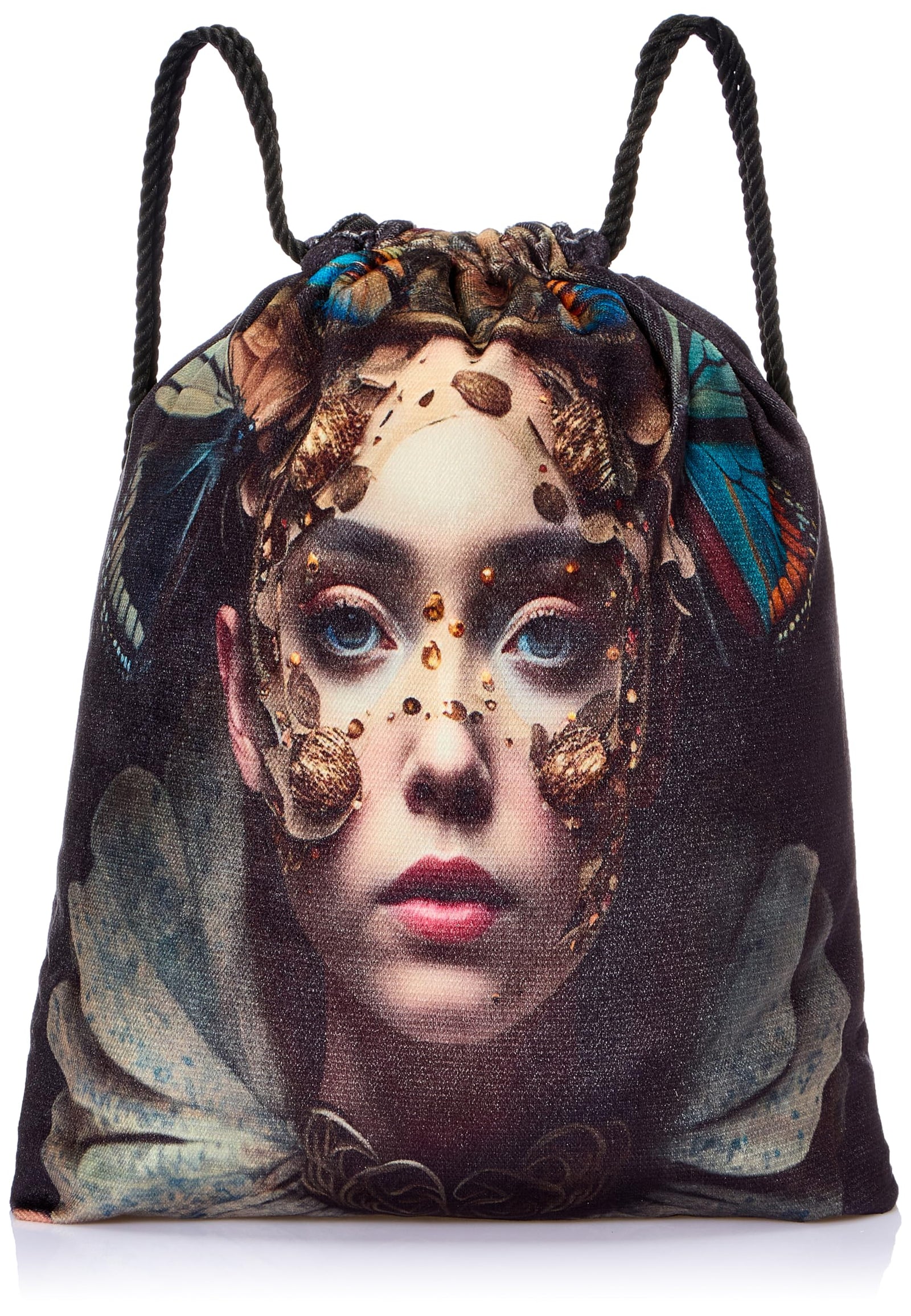 حقيبة TAT بسحب للحبال للأطفال هي حقيبة خفيفة وسهلة الاستخدام مصممة خصيصاً للأطفال. يتيح نظام الإغلاق بالسحب (drawstring) فتحها وإغلاقها بسرعة وبشكل مستقل