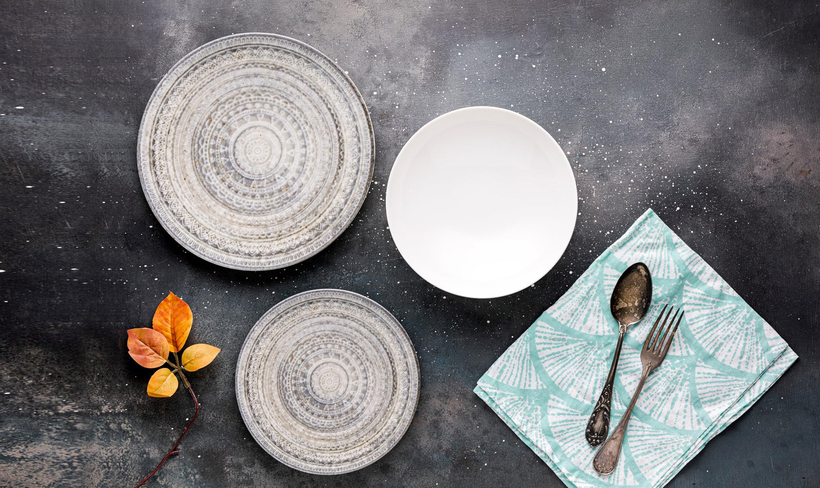 Lotus Dinner Set – 18 Pieces (Egg Dishes Set: 1 Small + 2 Medium + 1 Large) - Safqqa