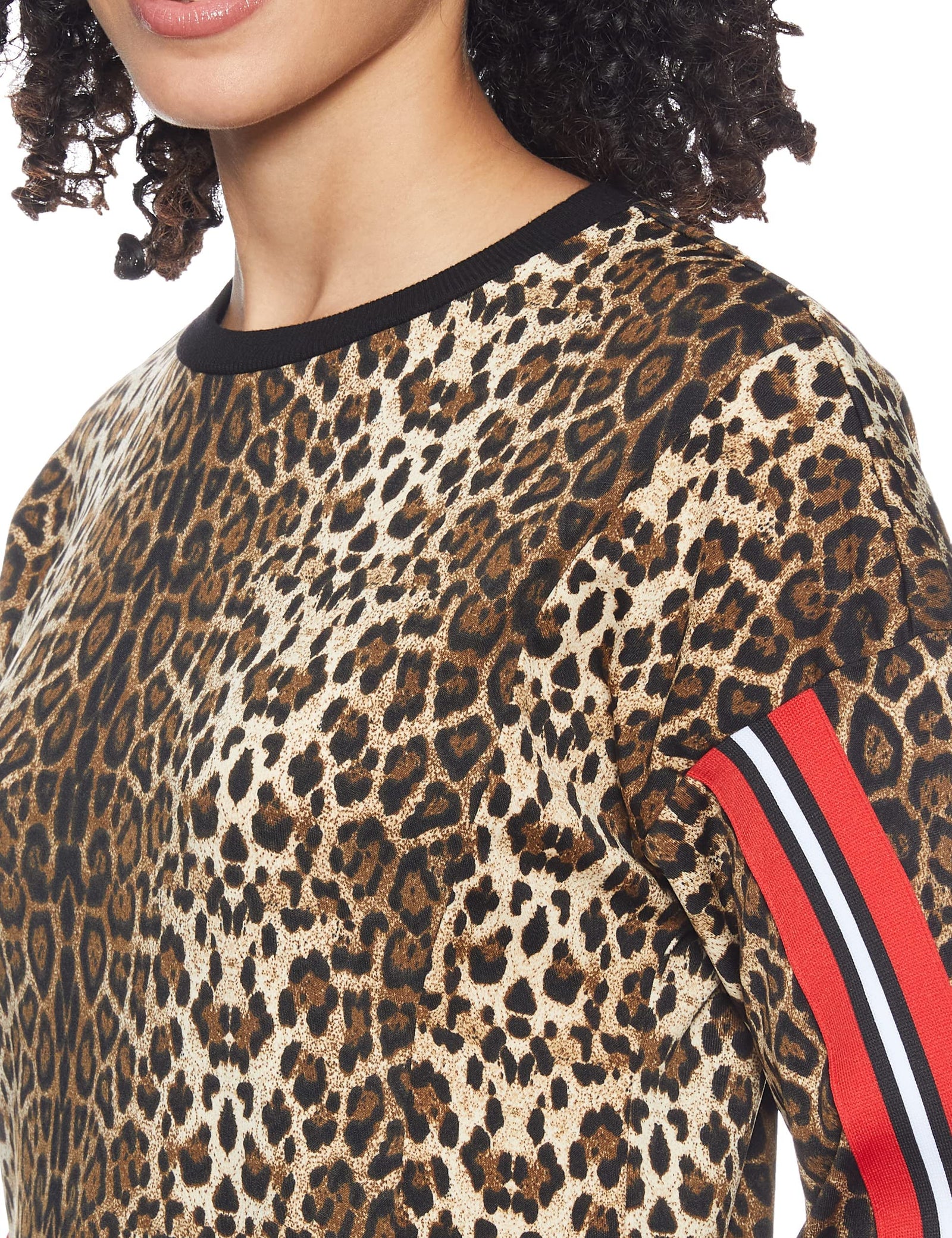 سويتر نسائي من SP-2Xtremz بقصّة عادية – ناعم ومريح