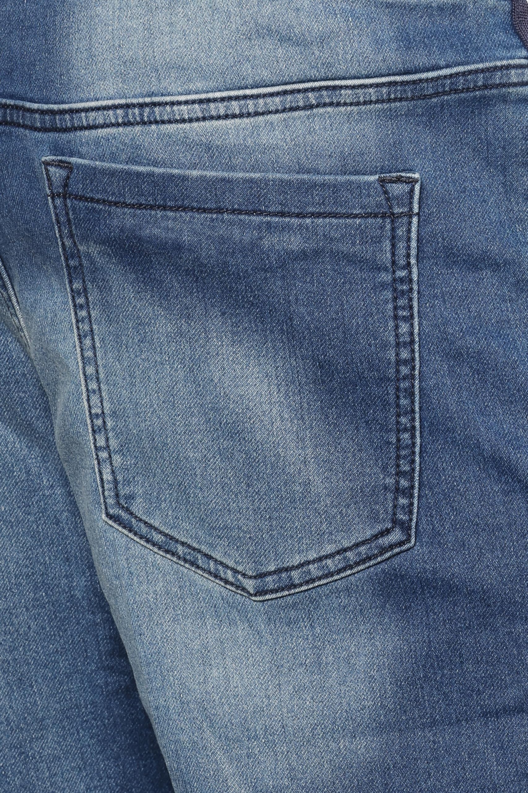 Splash Shorts For Mens Lightweight and easy to move in