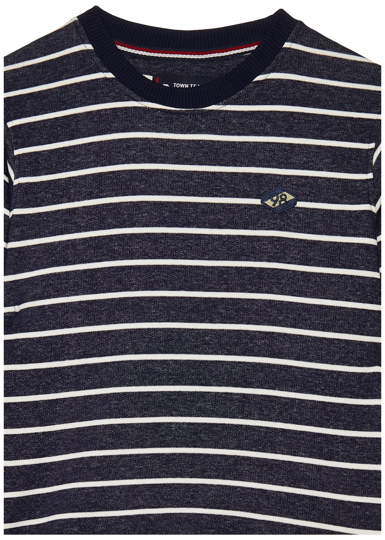 سويت شيرت Town Team للأطفال بأكمام طويلة للأولاد مصمم ليمنح طفلك الدفء والراحة بإطلالة عصرية