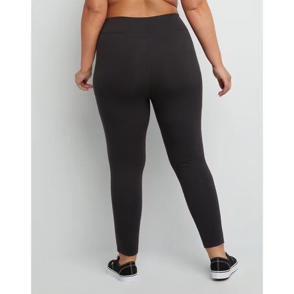 استمتعي بالراحة طوال اليوم مع ليجنز Hanes للنساء باللون الأسود. مصنوع من قماش ناعم ومرن ليمنحك مقاساً مثالياً للاستخدام اليومي، التمارين الرياضية، أو الجلوس براحة في المنزل.