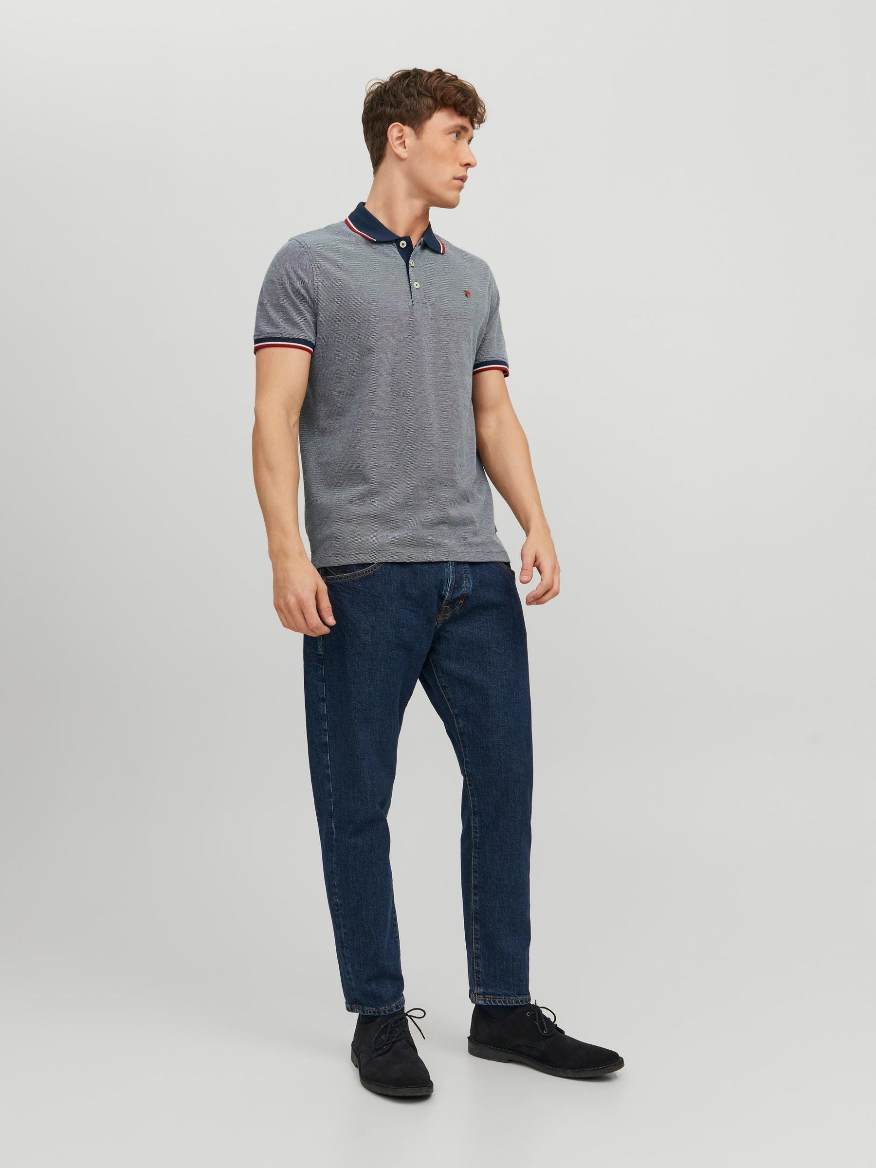 تيشيرت بولو Slim Fit – تصميم أنيق ومقاس مثالي