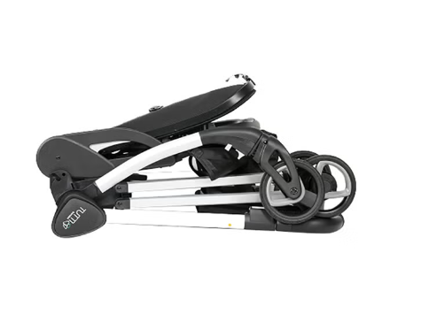 Easy-to-use baby stroller