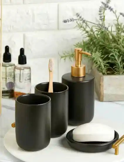 طقم حمام Noire Edit – 4 قطع