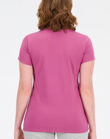 تيشيرت نيو بالانس بطباعة جرافيك – رياضي وعصري