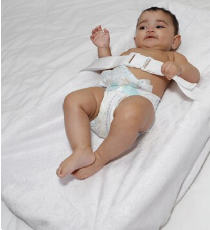 Moon 4-Sided Waterproof Diaper Changing Pad 80cm with Safety Strap