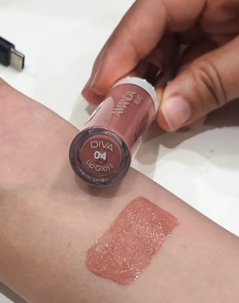 Amanda Milano Diva Lip Gloss 4