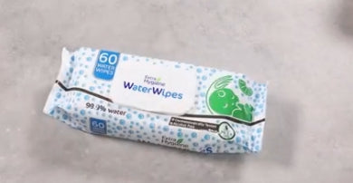 مناديل هايجين إكسترا ووتر (60 منديل) مصممة خصيصًا لتوفير تنظيف لطيف وفعّال لبشرة طفلك الحساسة. تحتوي على 99٪ من الماء النقي لتمنح بشرة الطفل عناية طبيعية وانتعاشًا لطيفًا