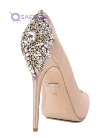 Badgley Mischka Sandal For Women Comfortable footbed for all-day wear - Safqqa