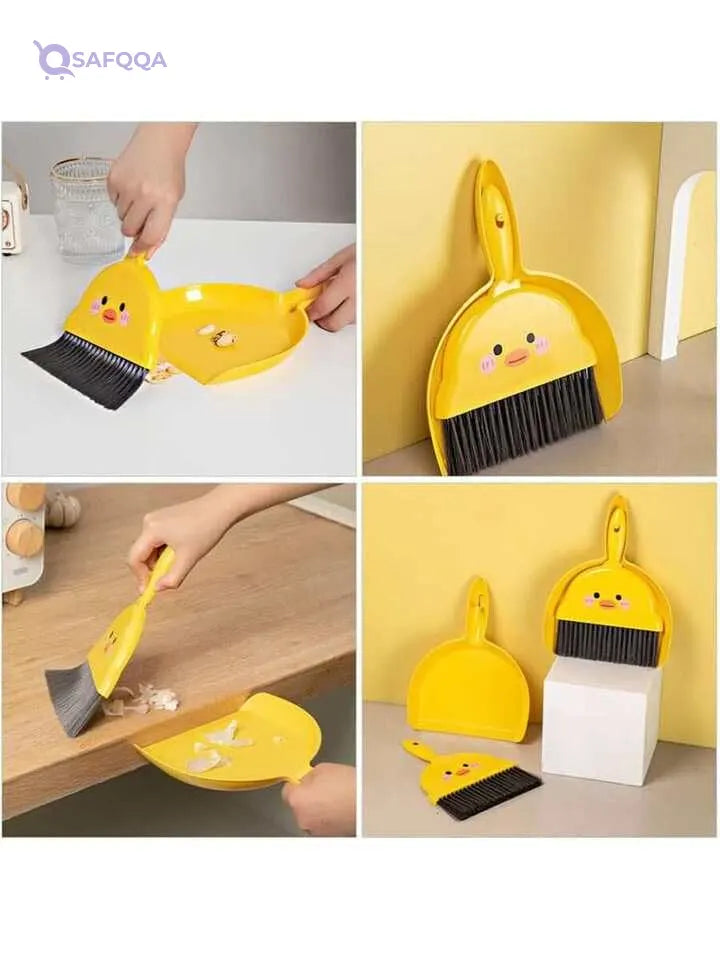 A duck-shaped shovel,• Fun duck-shaped design to make playtime engaging - Safqqa