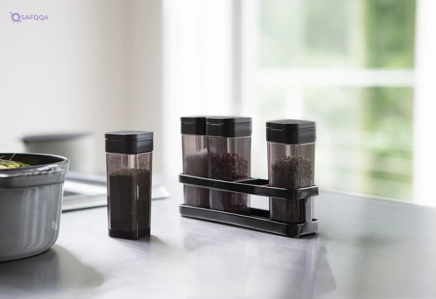 Generic Spice Mini jars Mounted In An Acrylic Holder - Safqqa