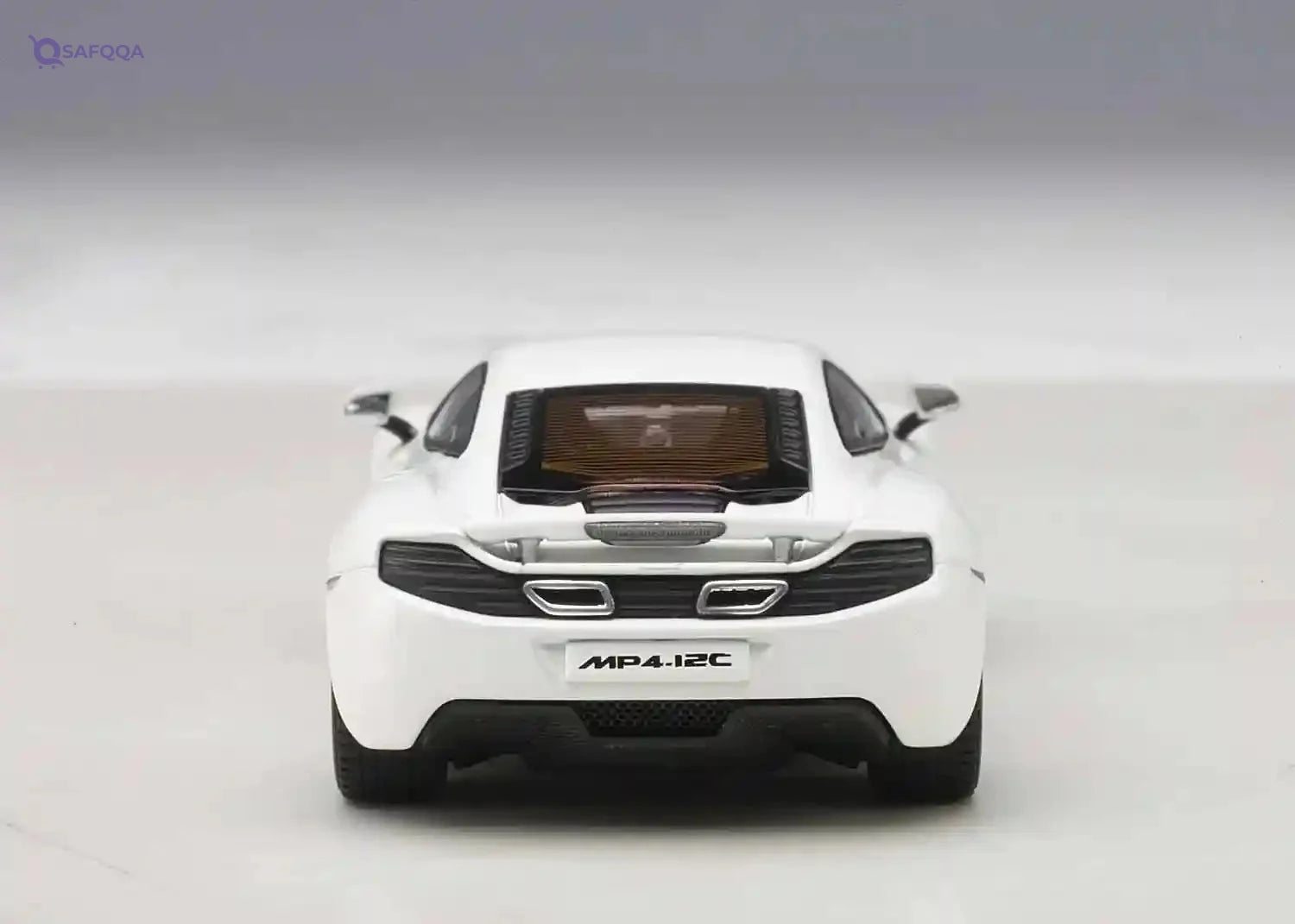 Bburago - 56009 - Miniature Vehicle 2011 - Scale 1:43- Damage Box - Safqqa
