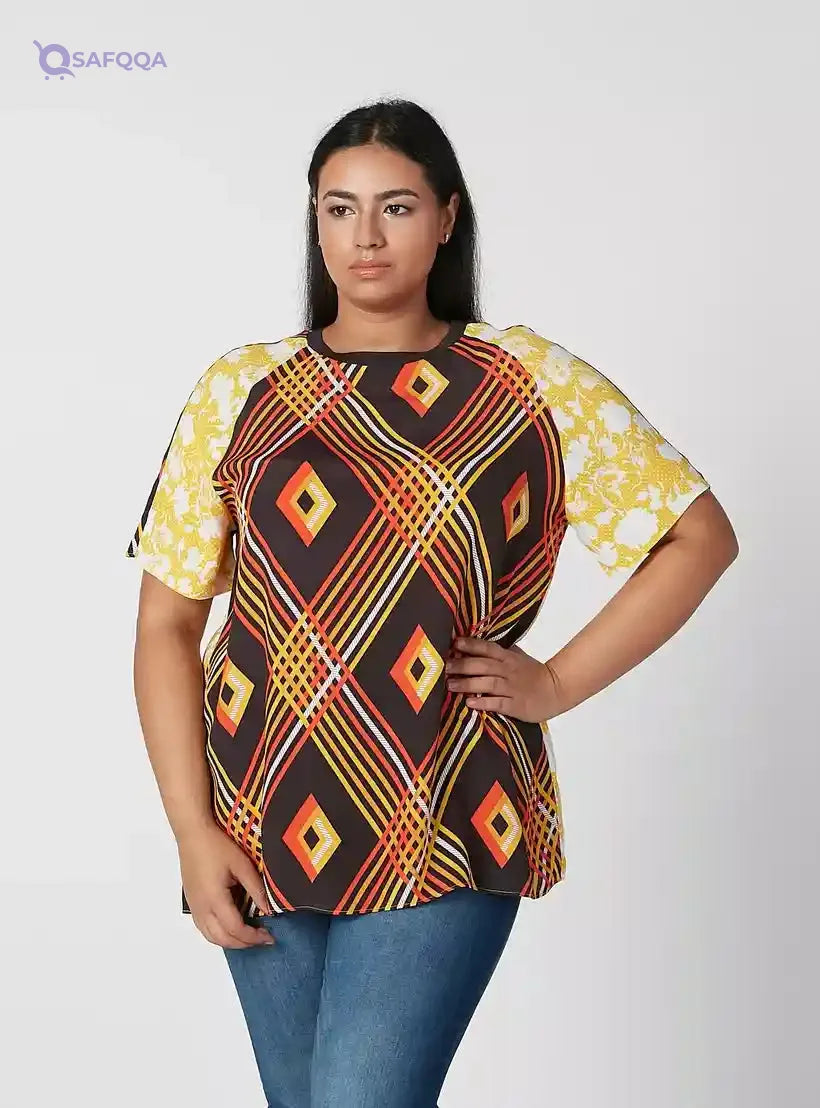 Printed Top with Round Neck and Raglan Sleeves - Safqqa Egypt