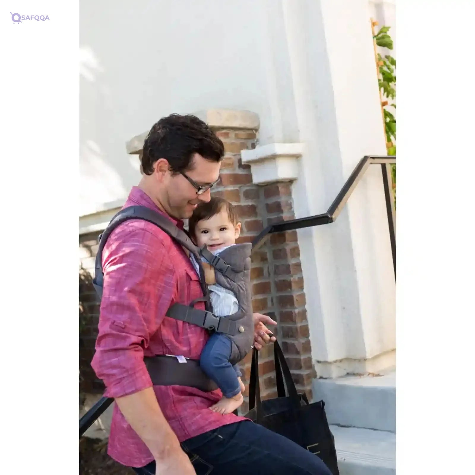 Infantino 4-in-1 convertible baby carrier facing-in (narrow seat), facing-in (wide seat), facing-out and back pack Extra padded shoulder pads with Wonder cover - Safqqa