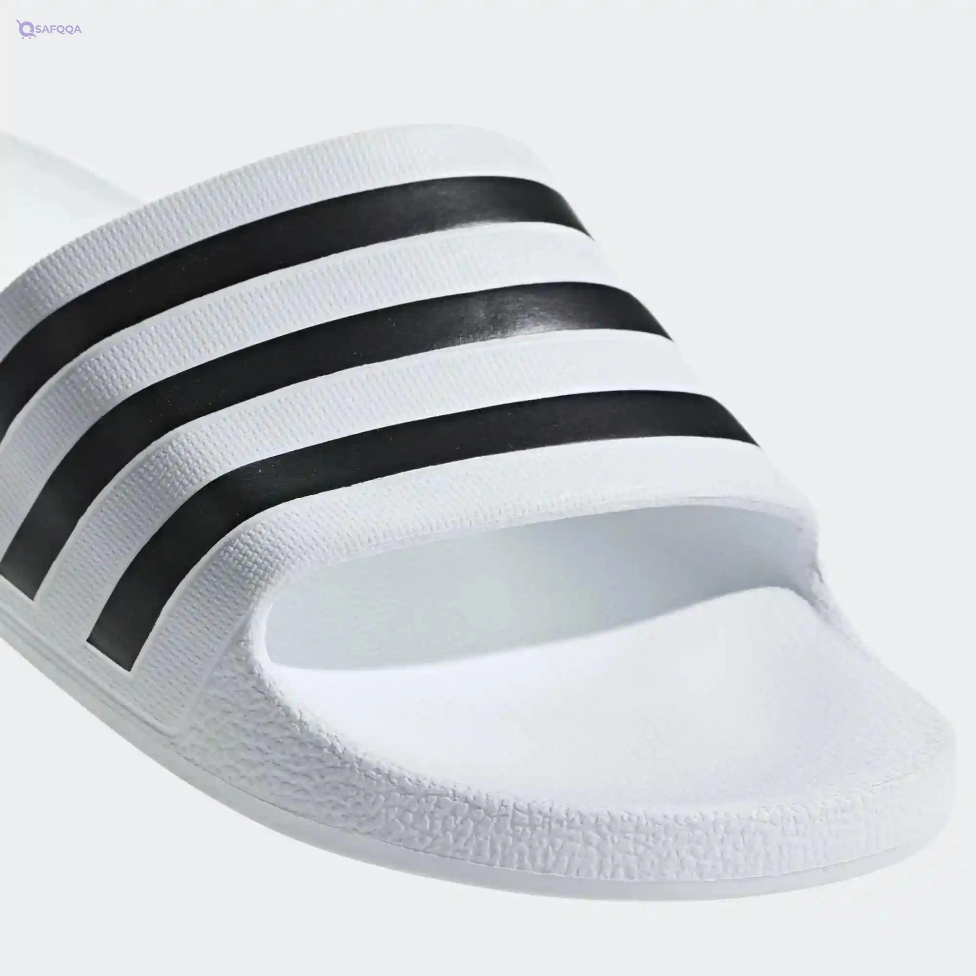 adidas Slipper For Boy Ideal for home, beach, or sports activities - Safqqa