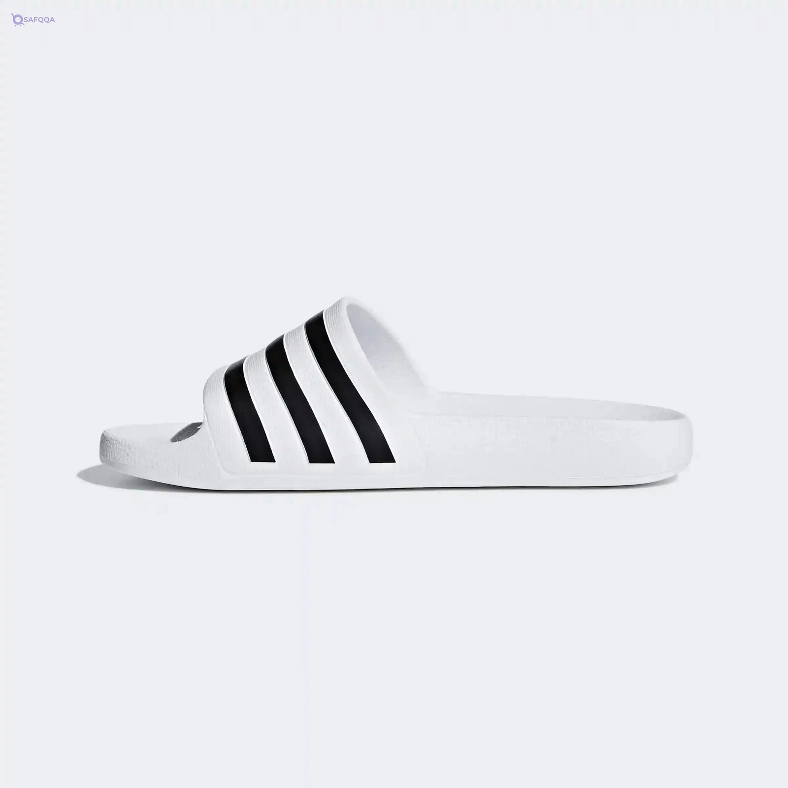 adidas Slipper For Boy Ideal for home, beach, or sports activities - Safqqa