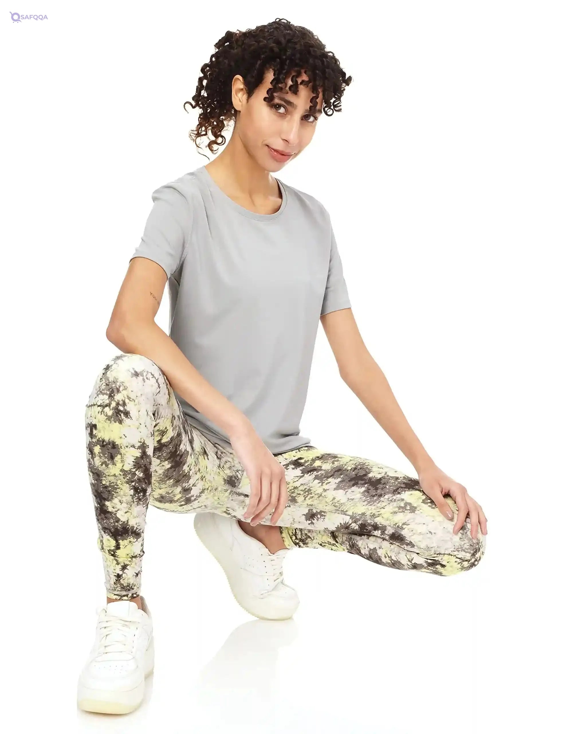 Magma Lava Flow Round-Neck Slim-Fit Solid T-Shirt for Women - Safqqa Egypt