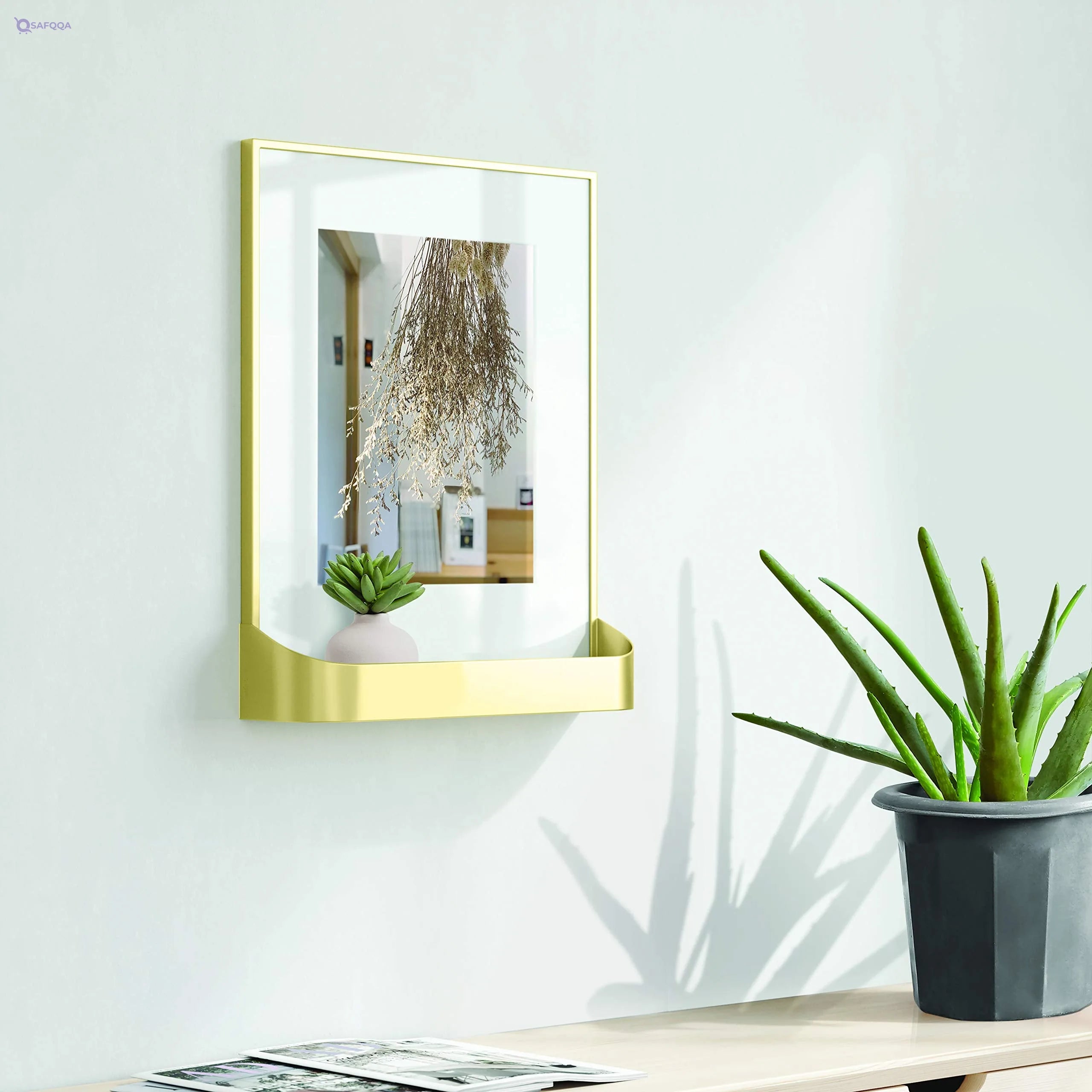 Umbra Wall Frames Made of Iron with Matte Brass Finish - Safqqa