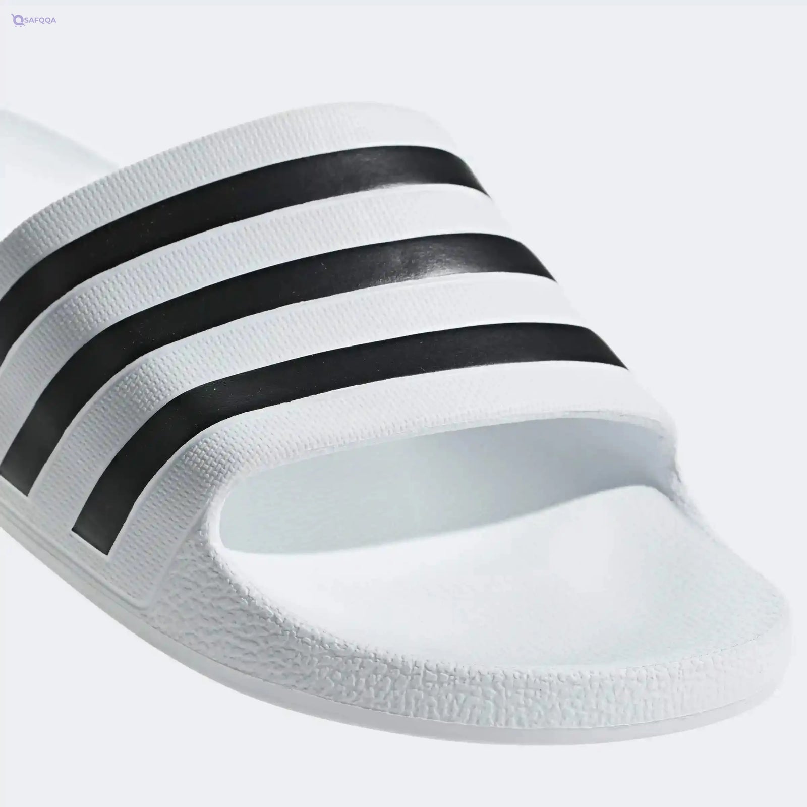 adidas Slipper For Boy Ideal for home, beach, or sports activities - Safqqa