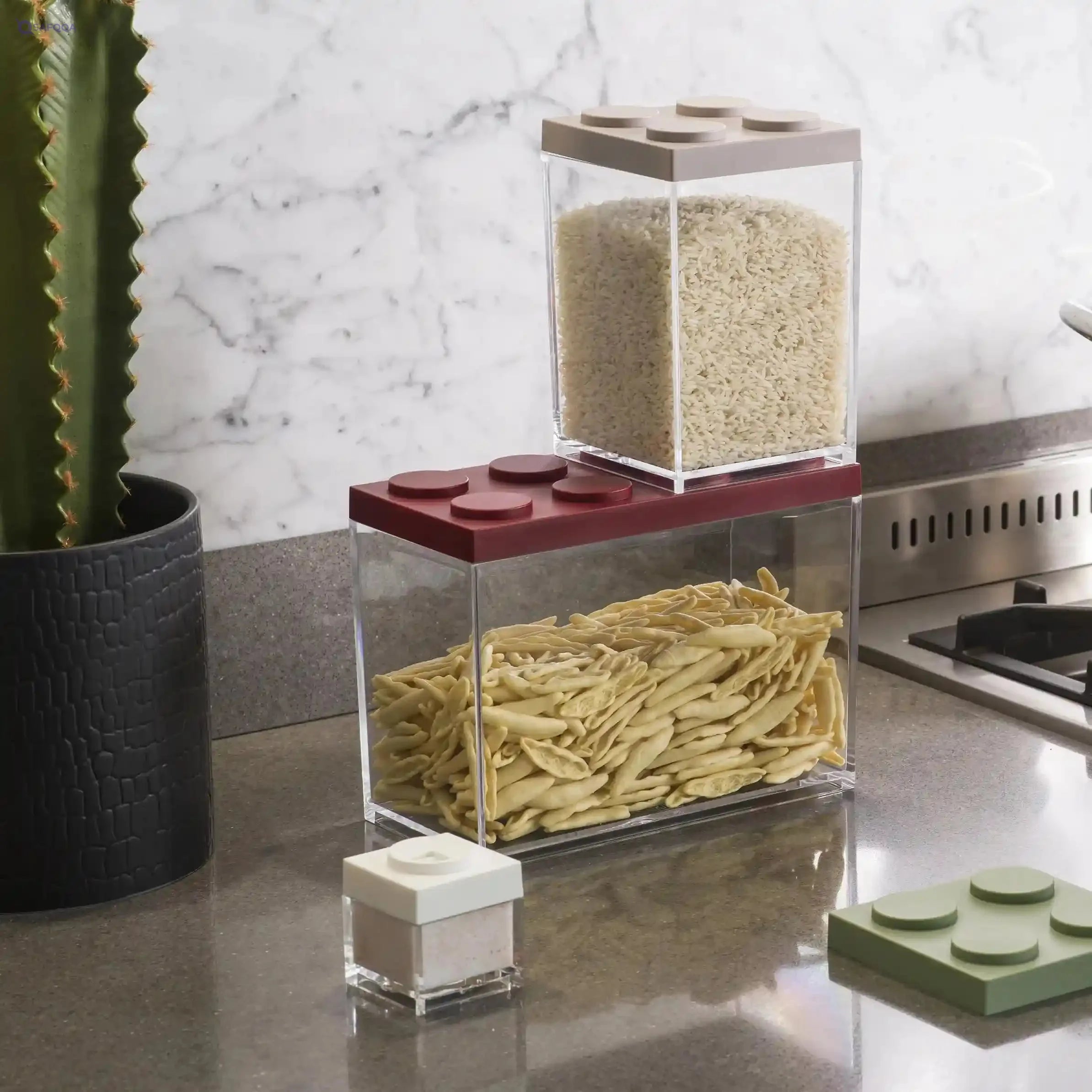 Omada Design Brickstore, Set of 2 Brick Container of Different Dimensions (2x 33.8 oz; 2x 50.7 oz) - Safqqa Egypt