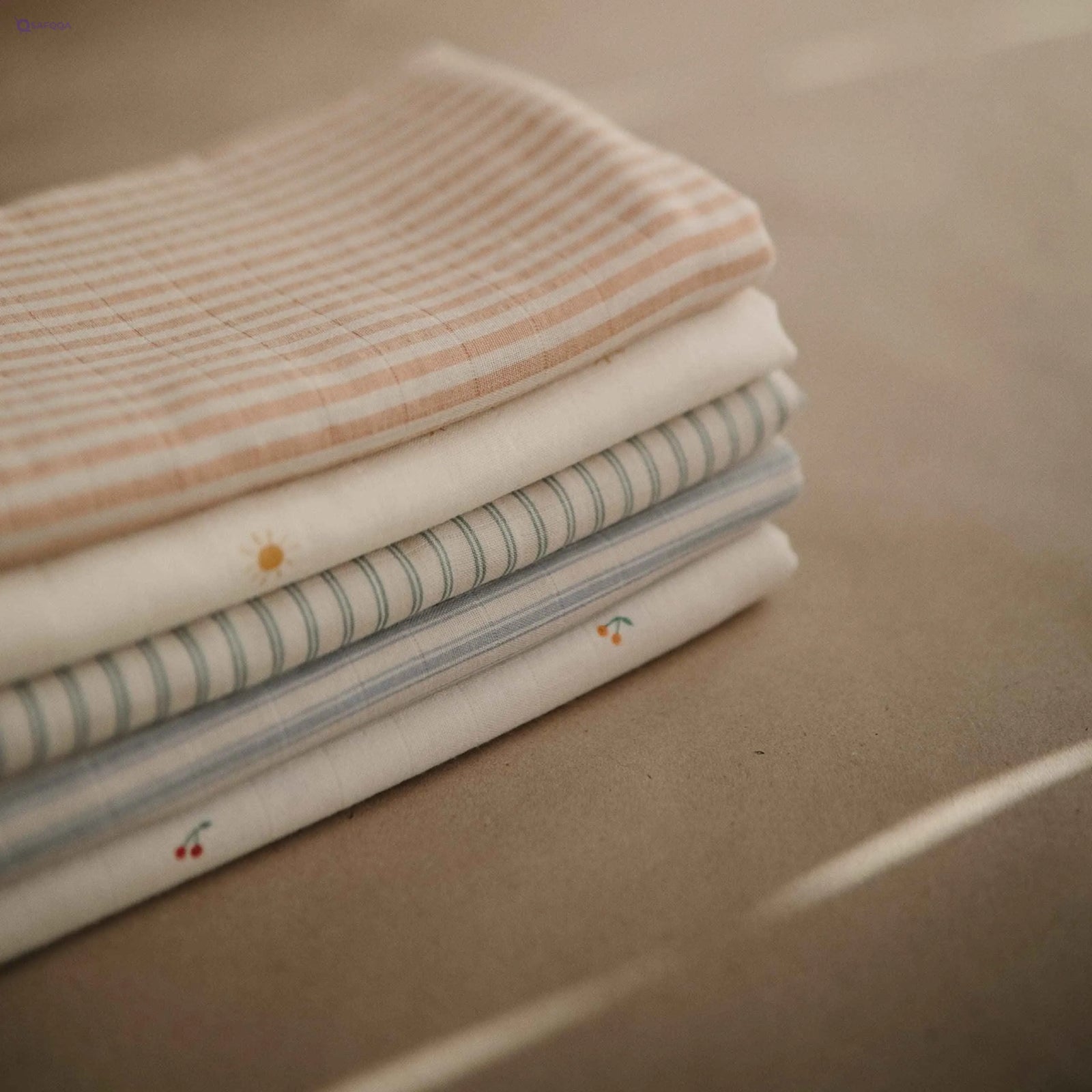 ushie Muslin Baby Swaddle Blanket | Newborn 0-3 Months | 100% Organic Cotton | Infant Sleep Sack | Pre-Washed | Receiving Blanket | Natural Stripe - Safqqa