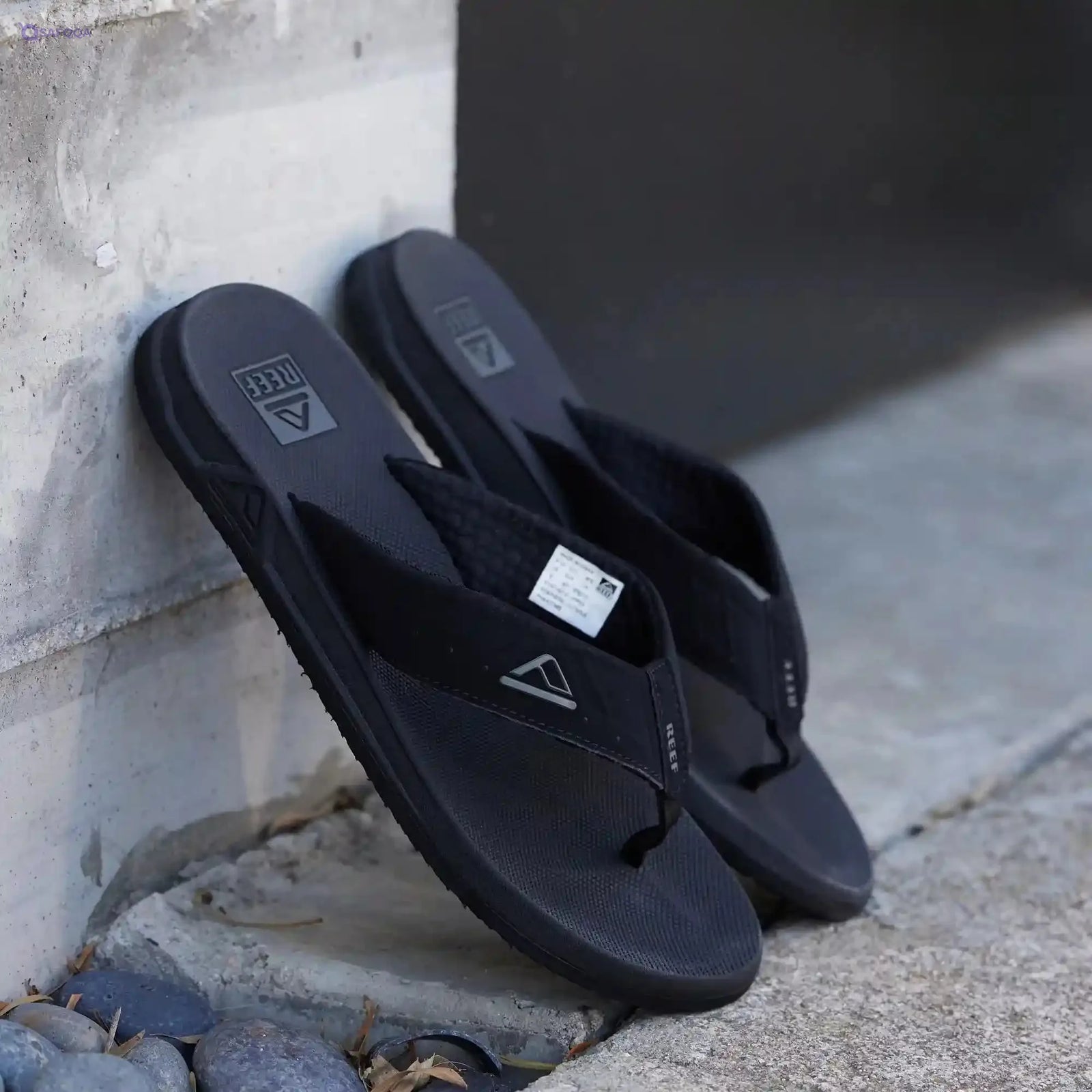 REEF Slipper For mens Soft and cushioned for maximum comfort - Safqqa