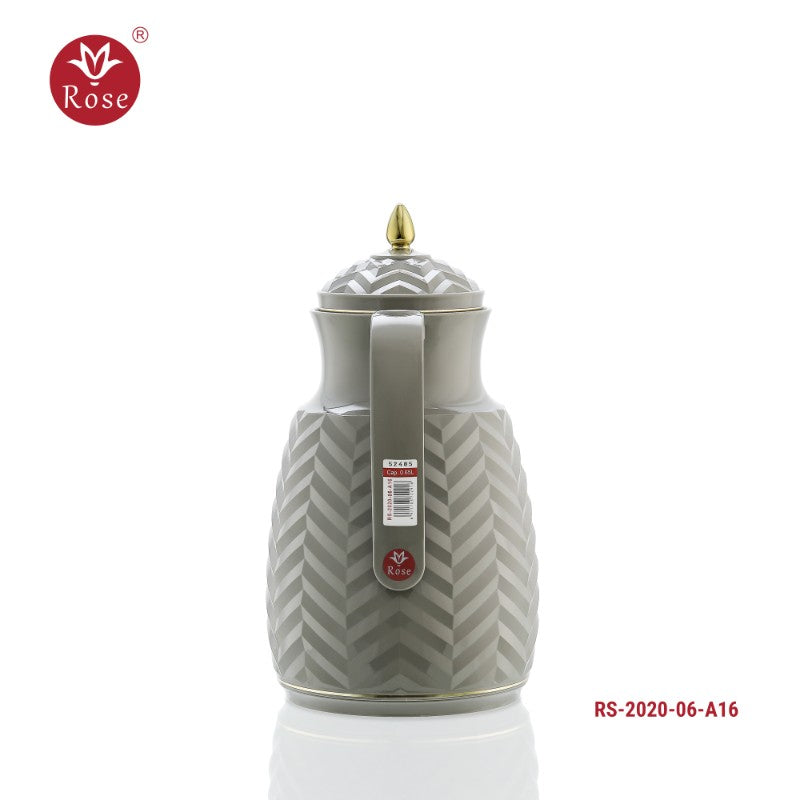 ترموس روز للمطبخ – باللون الرمادي الفاتح مزود بفوهة صب سهلة ومقبض مريح للاستخدام. يضفي لمسة جمالية على المطبخ أو طاولة الضيافة.
