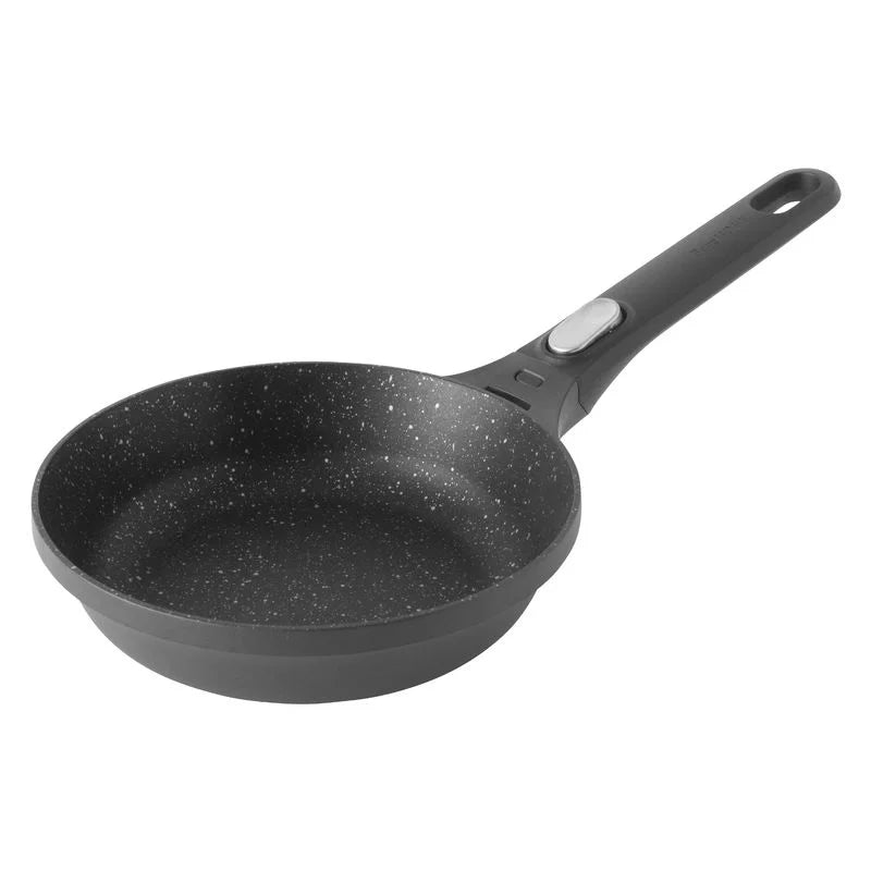 BergHOFF Frying Pan With Detachable Handle Black - Safqqa Egypt